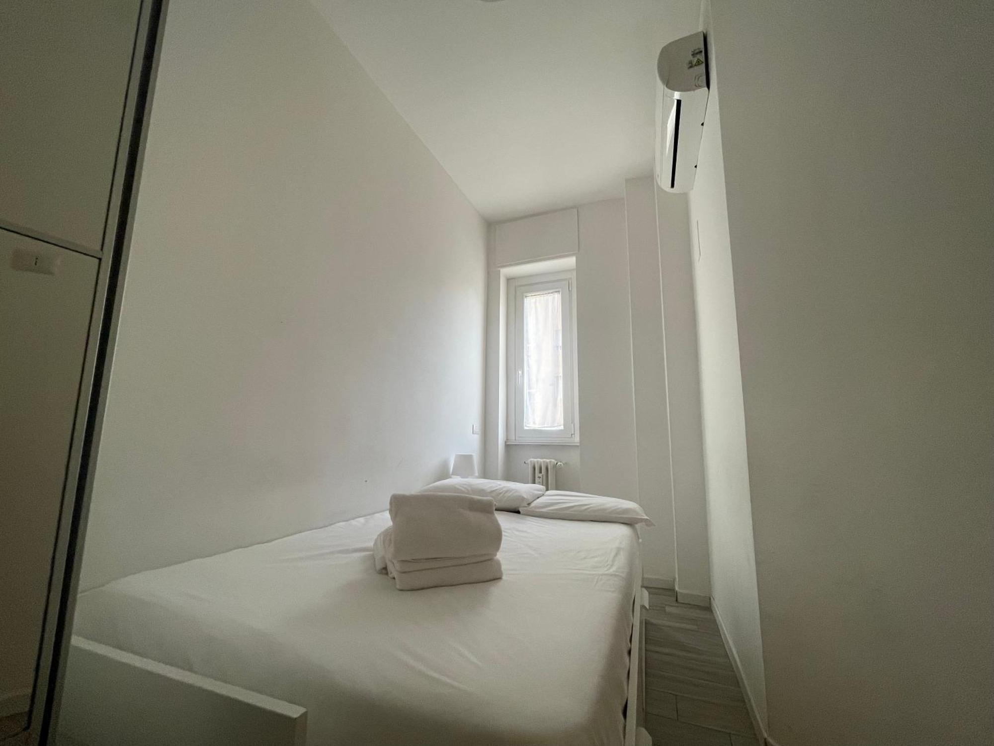 Gardone Apartment - Ampio Appartamento Con 2 Camere Da Letto - Comodo Per Duomo! Mediolan Zewnętrze zdjęcie